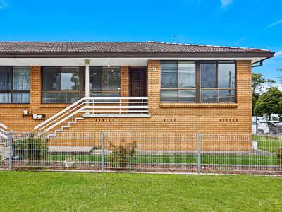 1 / 24 Lagoon Street, Barrack Heights