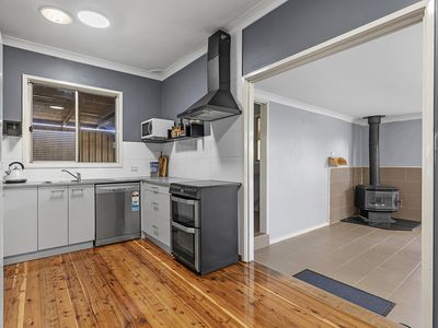 83 Swanson Street, Weston