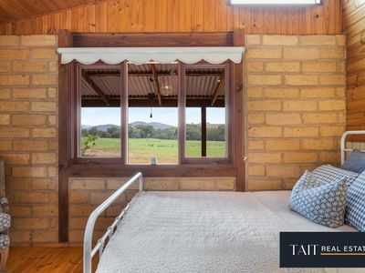 233 Braines Lane, Meadow Creek