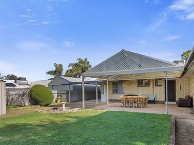 33 Saturn Crescent, Modbury North