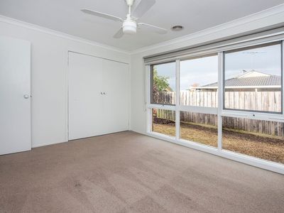 1 / 9 Macmeikan Street, Whittlesea
