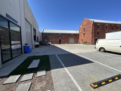 6 / 10 Mc Robert Street, Newport