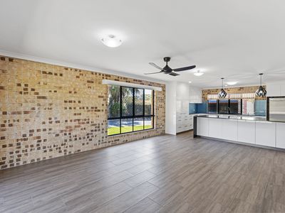 10-12 Mulligan Crescent, Elimbah