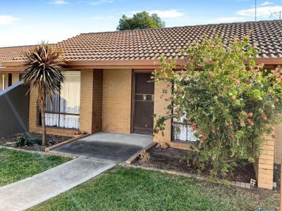 9 Shalom Place, Horsham