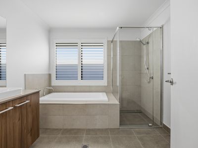 14 Deavan Drive, Shorewell Park