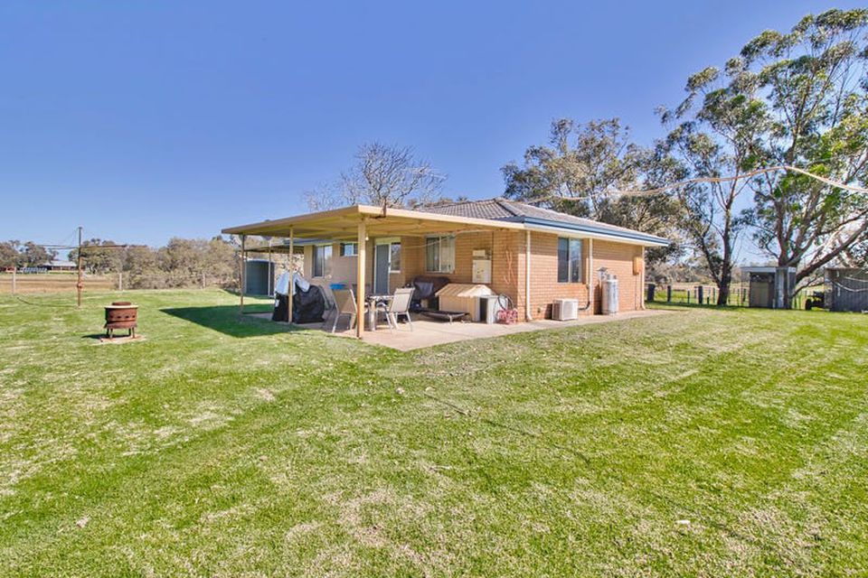 310 Young Road , Baldivis