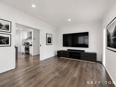 5 Meyer Crescent, Clyde North