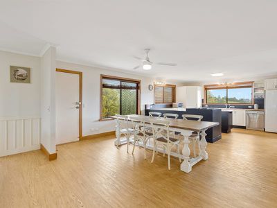 152-166 Western Avenue, Montville