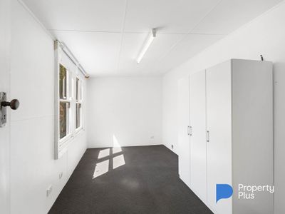 4 Michael Street, Kennington