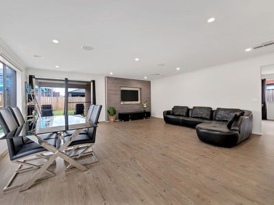 49 Deoro Parade, Clyde North