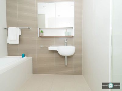 502 / 6 Jean Wailes Avenue, Rhodes