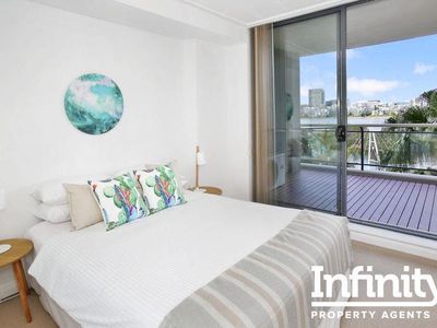 6 / 27 Bennalong Parkway, Wentworth Point