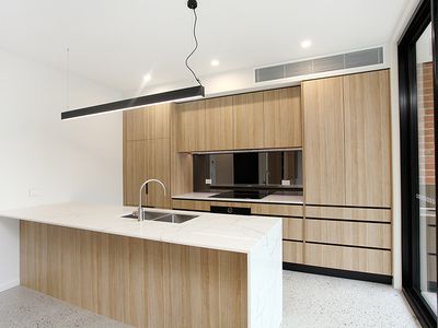2 / 53 Stafford Street, Footscray