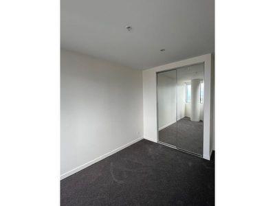 3205 / 250 City Road, Southbank