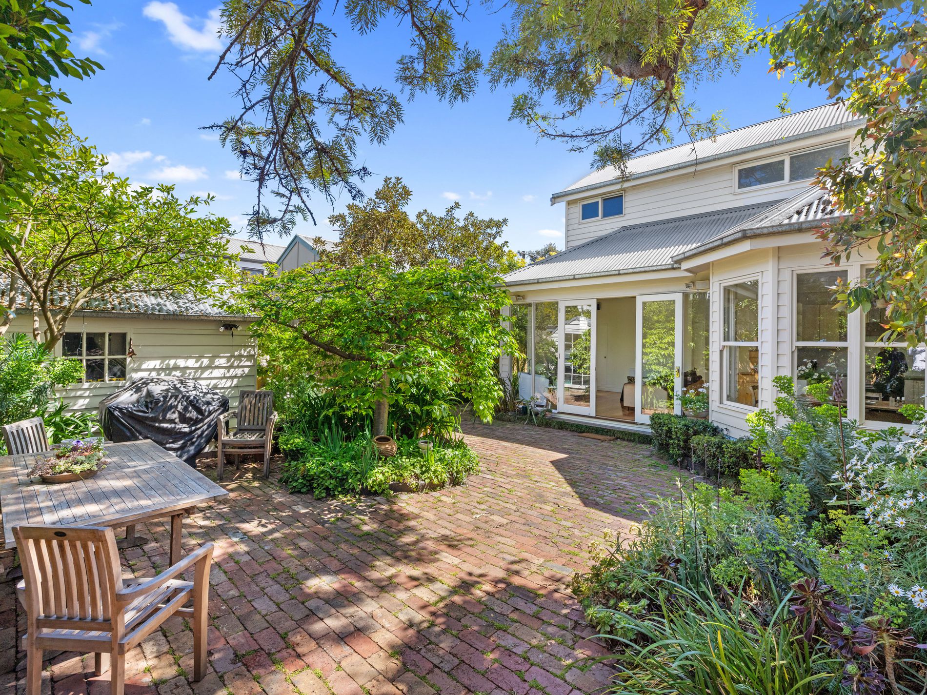 19 Railway Crescent, Williamstown