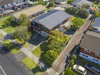 104 Te Atatu Road, Te Atatu South