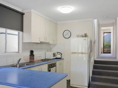 2 / 201 Main Road, Lower Plenty