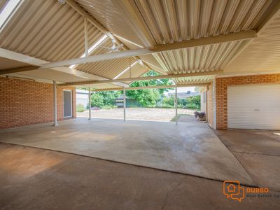 35 Banksia Crescent, Dubbo