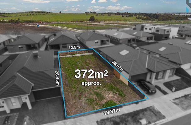 10 Pristine Drive, Greenvale