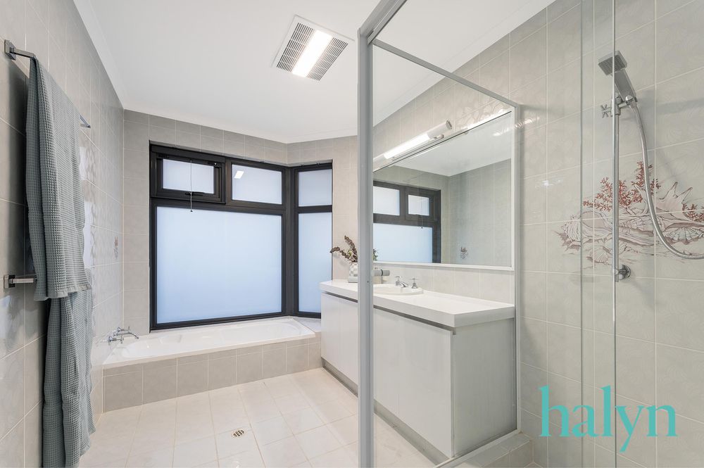 82 Sylvan Crescent, Leeming