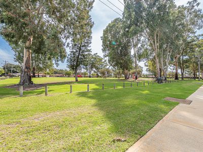52 Shillington Way, Thornlie