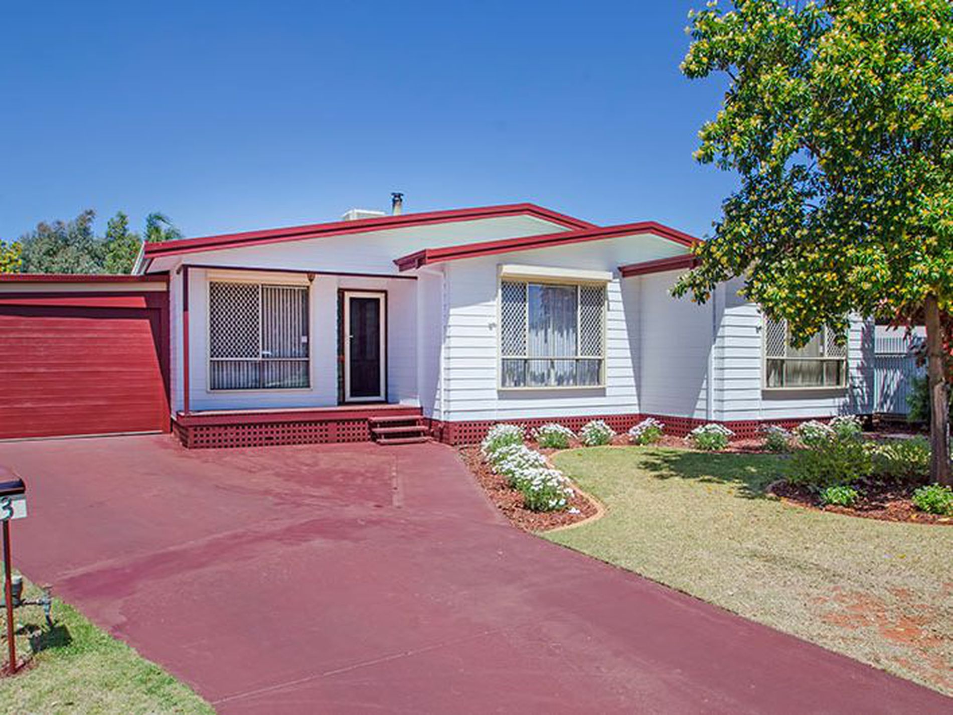 3 Ramus Circle, Somerville