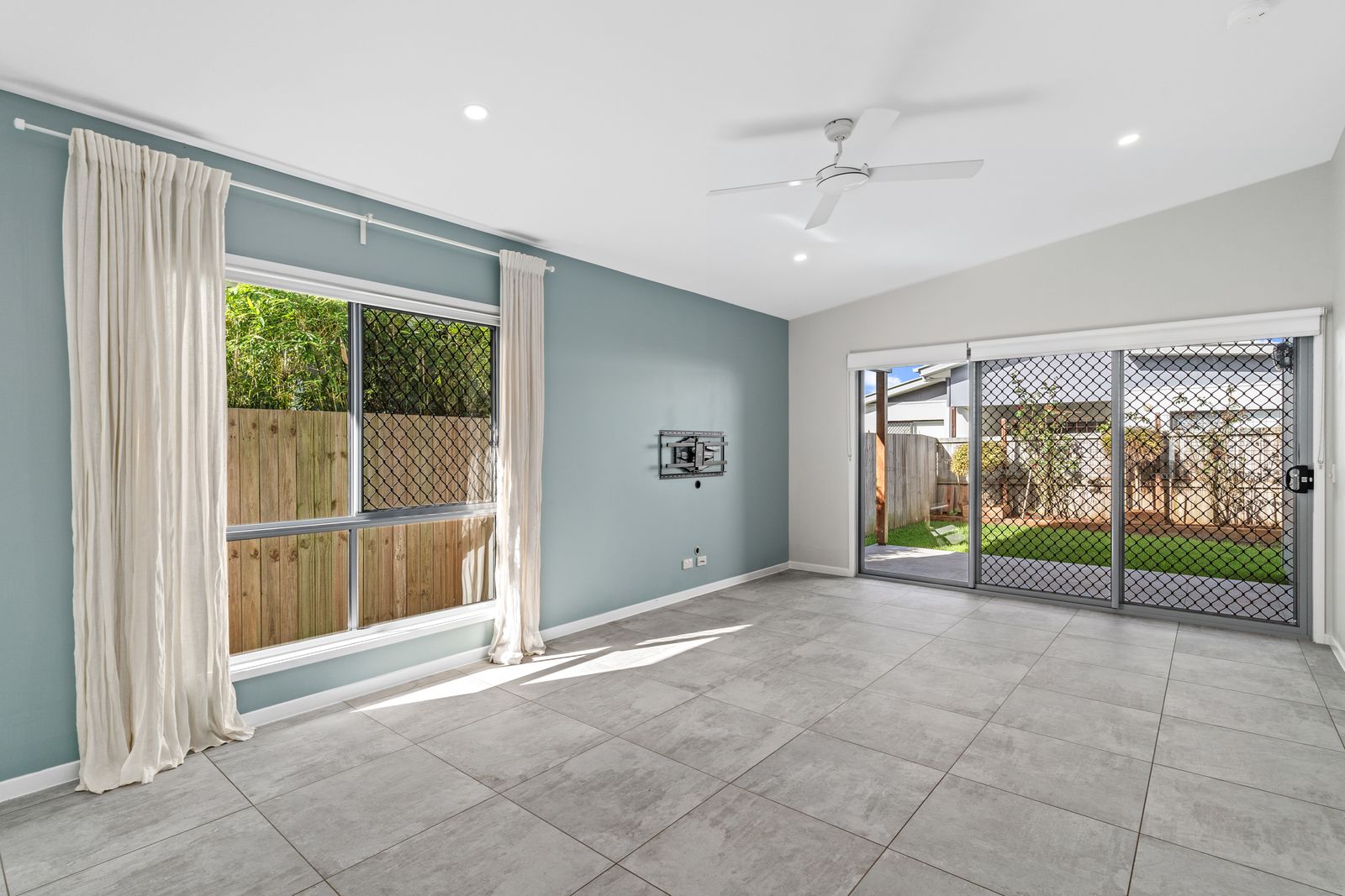 Photo 5 of 23, 66 Berry Terrace, Baringa