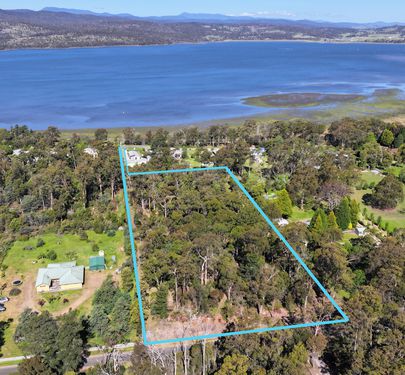 112 Paper Beach Road, Swan Point