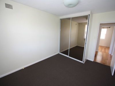 2 / 23 Gladstone Avenue, Ryde