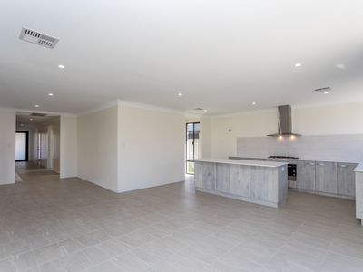 55 Carinata Crescent, Byford