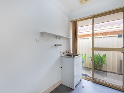 8 / 9 Merope Close, Rockingham