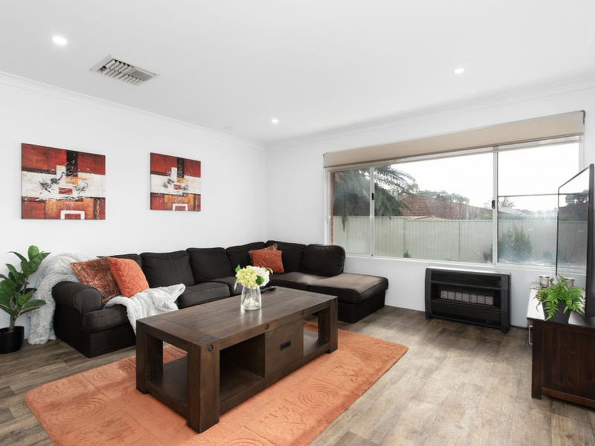 18 Bushlark Rise, Canning Vale