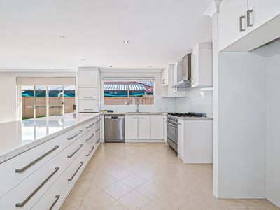 5 Alpina Bend, Canning Vale
