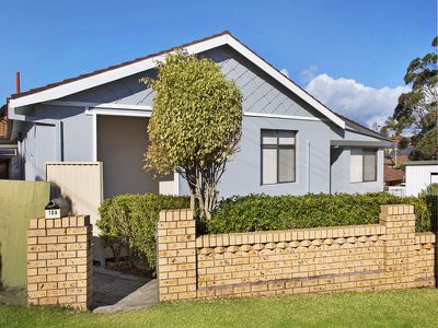 10 Sixth Avenue, Port Kembla