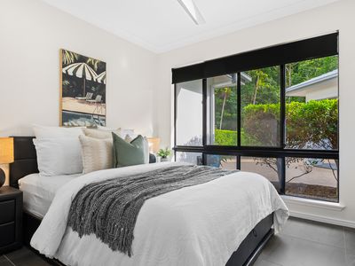 42-44 Osprey Close, Bayview Heights