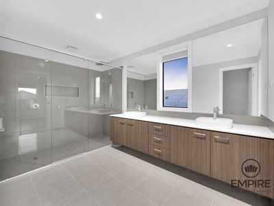 5 Herens Road, Clyde North