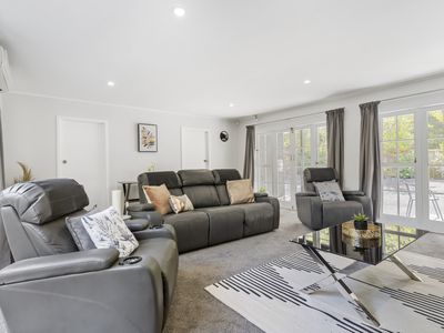 673 West Coast Road, Oratia