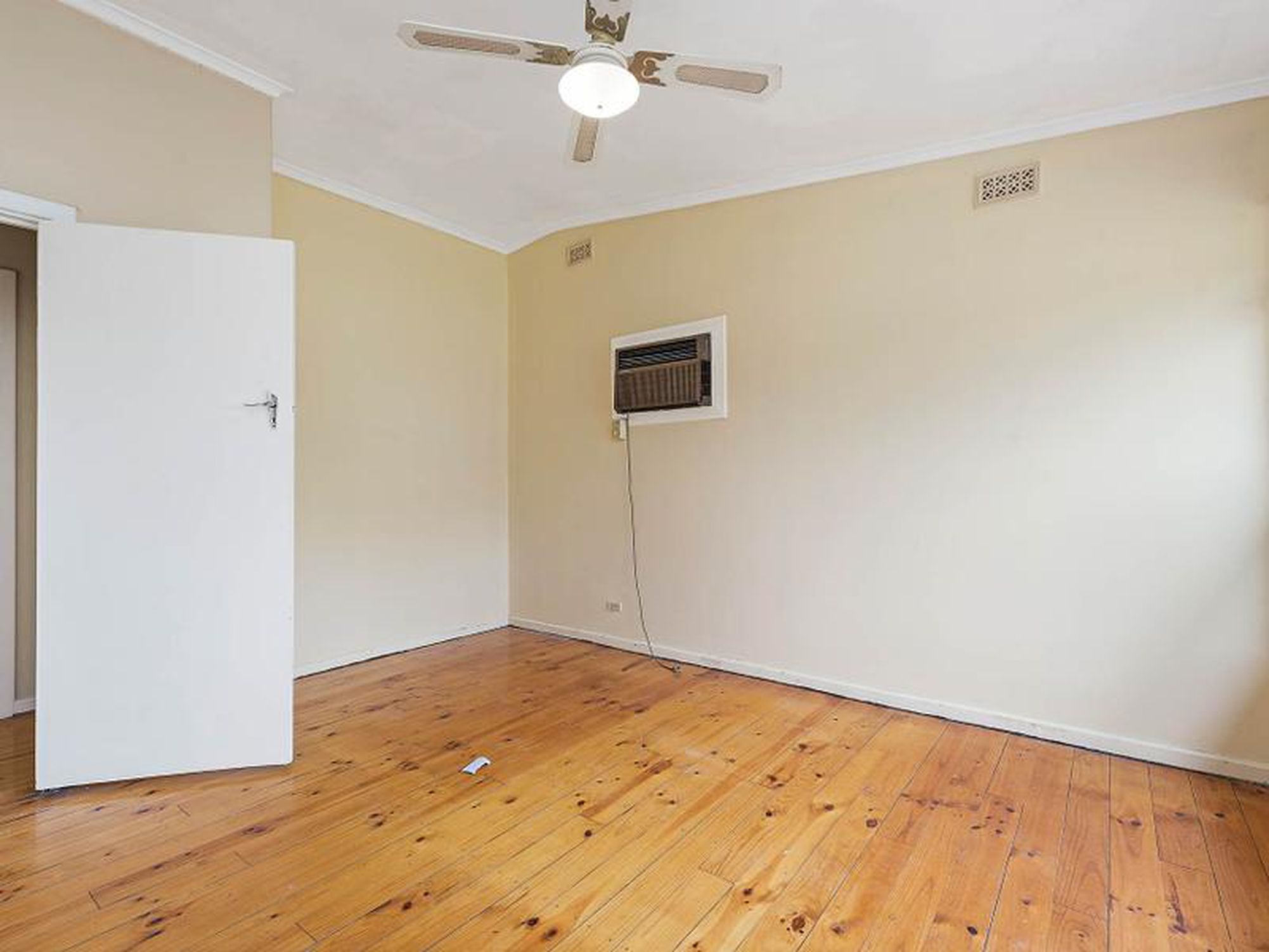 10 Cummins Street, Davoren Park