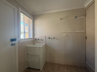 7 Cobden Place, Parkes