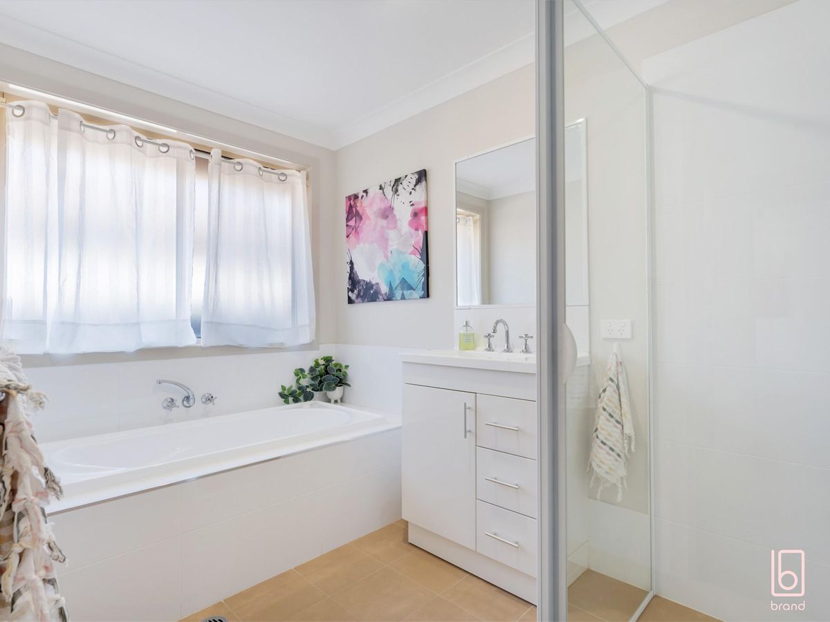 8 Oakmont Place, Woongarrah