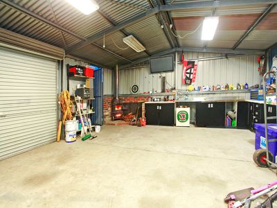 10 Chatswood Drive, Narre Warren South