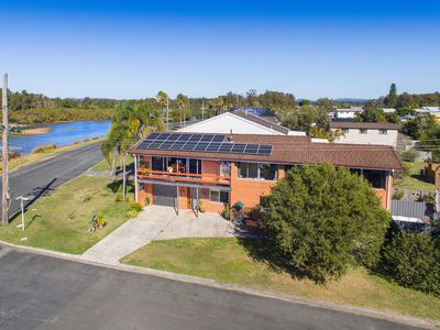 37 Point Road, Tuncurry
