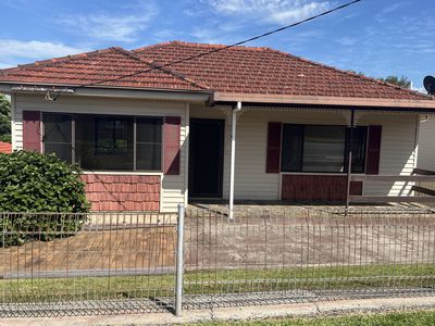 1 / 74 Weringa Avenue, Lake Heights