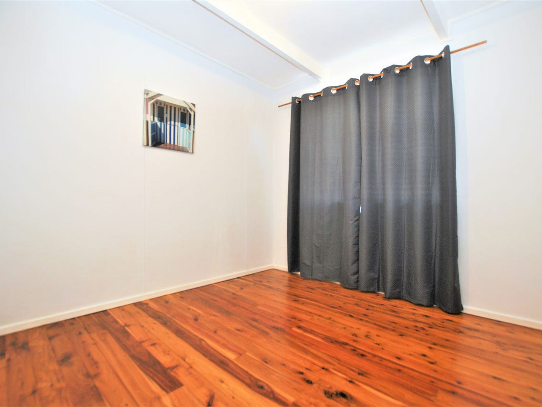 32 Pacific Road, Surf Beach