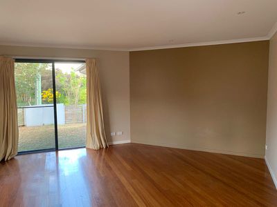 33 London Street, Eight Mile Plains