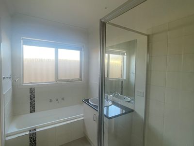 3 / 27 Menzies Crescent, Shepparton