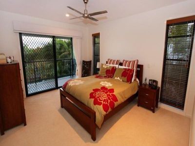 4 Ocean Crest Place, Alexandra Headland