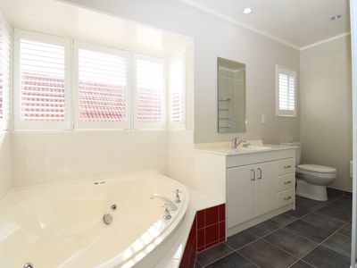 A / 50 Whitford Road, Meadowlands