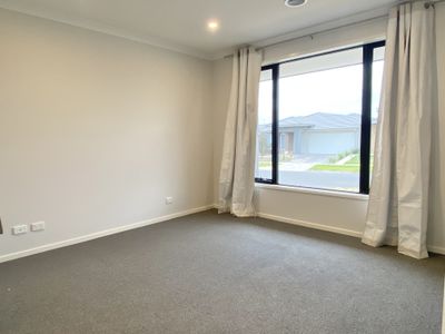 19 Ricotta Road, Manor Lakes