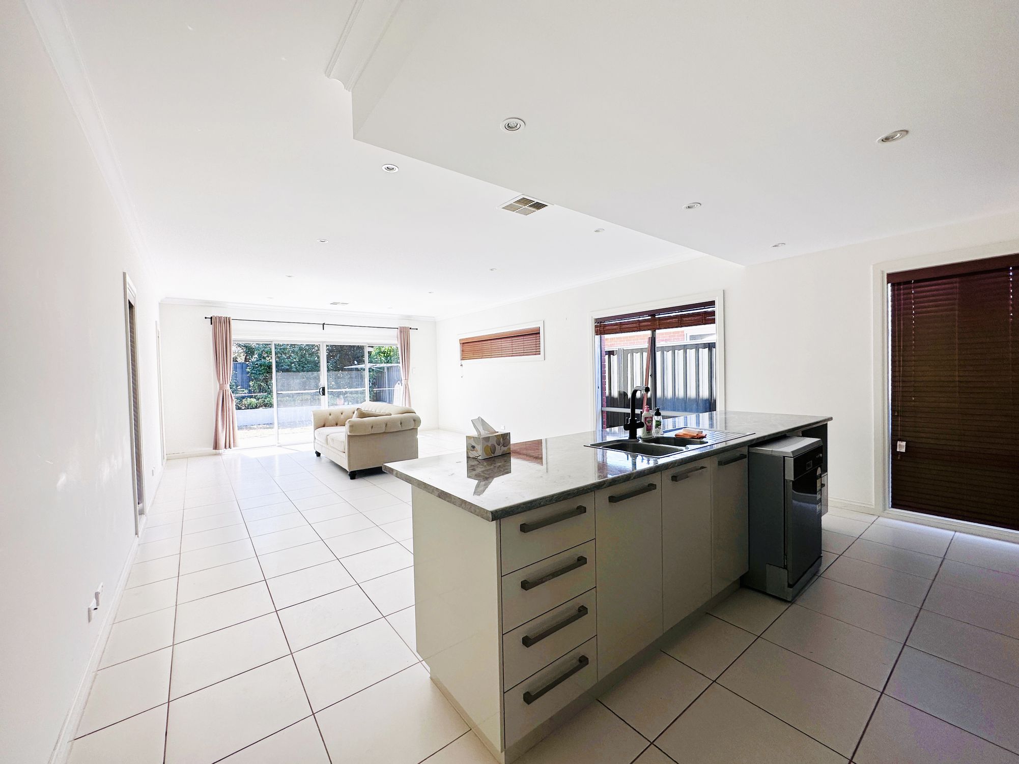 6 Davis Court, Glynde